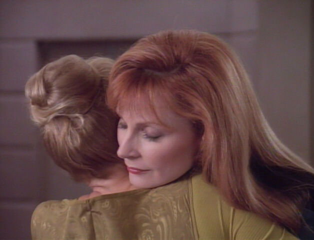 File:Amanda e Beverly.jpg