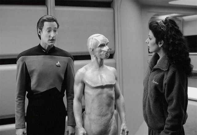 File:Rehearsing The Offspring.jpg