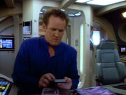 O'Brien liest seine Bildungsprogramme im Urlaub.jpg