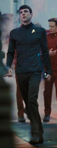 File:Starfleet Academy instructor uniform, alternate 2250s.jpg