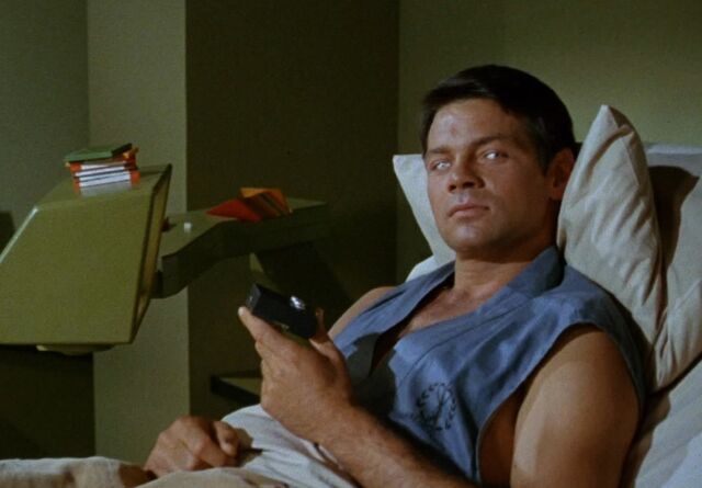 File:Gary Mitchell in sickbay bed.jpg