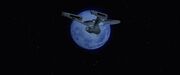 Enterprise vor dem Mond.jpg