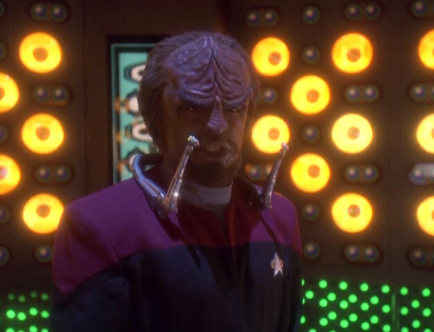 File:Worf wearing virtual control device.jpg