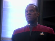 Sisko ist von Dax enttäuscht.jpg