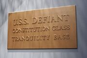 Plaque USS Defiant (NCC-1764)