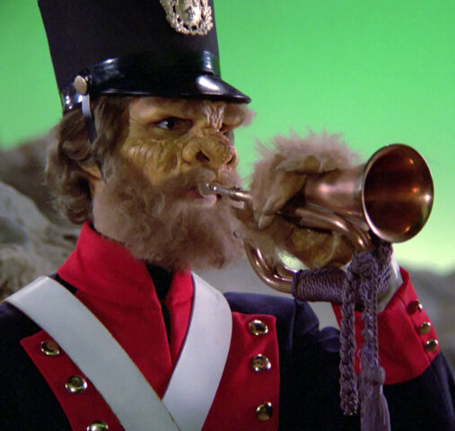 File:Alien with musket 4.jpg