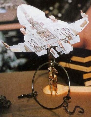 File:Revell-Monogram Maquis raider model as Teero Anaydis's display model.jpg