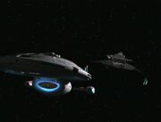 Kreuzer der D7-Klasse und USS Voyager.jpg