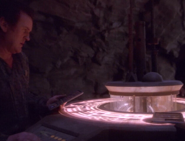 File:Temporal field generator.jpg