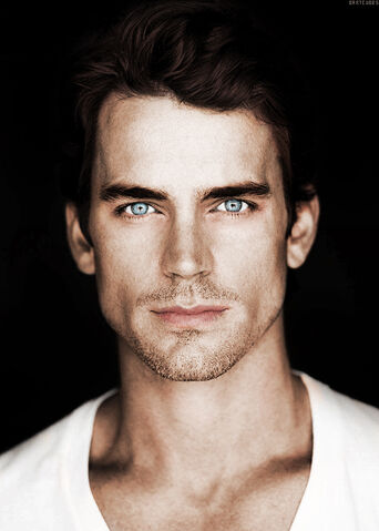 Datei:Matt-matt-bomer-31916014-500-700.jpg