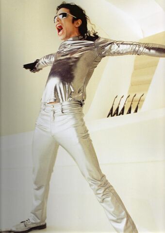 File:Scream-michael-jackson-11632976-940-1325.jpg