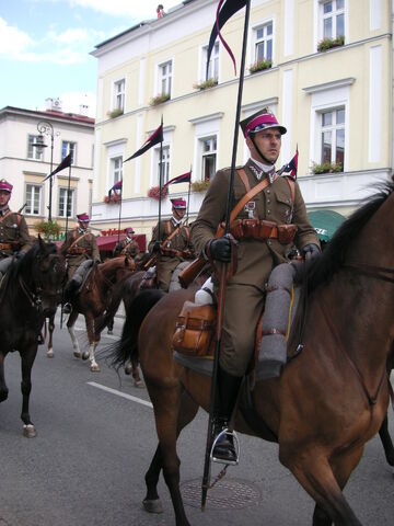 File:Warsaw Cavalry parade 3.jpg