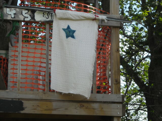 File:HLcapitolflag.jpg