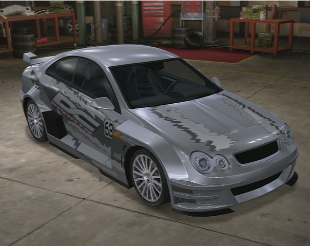 Archivo:Mercedes-Benz CLK63 AMG Black carrocería ancha.png