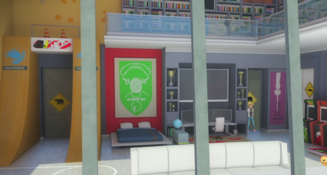Archivo:Adrienroom3.png