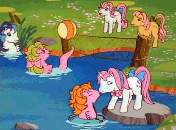 Kucyki.gif
