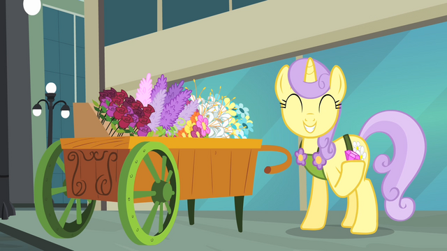File:Pony receiving gem S4E08.png