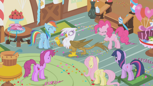 File:Gilda got double-pranked S1E05.png