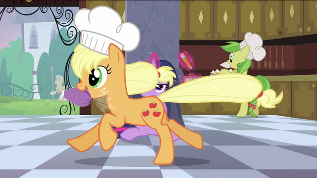 File:Applejack running S2E25.png