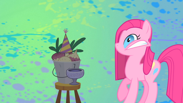File:SnappingPinkie S01E25.png
