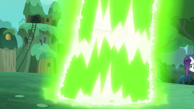 File:'Applejack' transforming S5E26.png