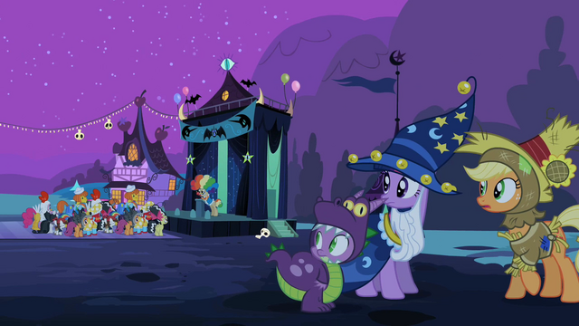File:Double crowd S2E04.png