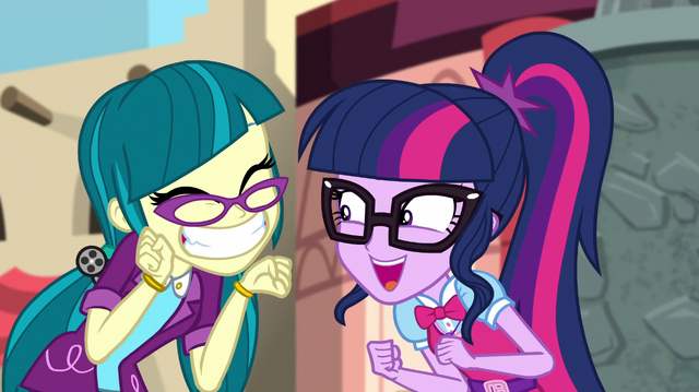 File:Juniper Montage squeeing with delight EGS2.png