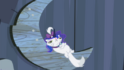 Opal lying on the -moon- S4E21.png