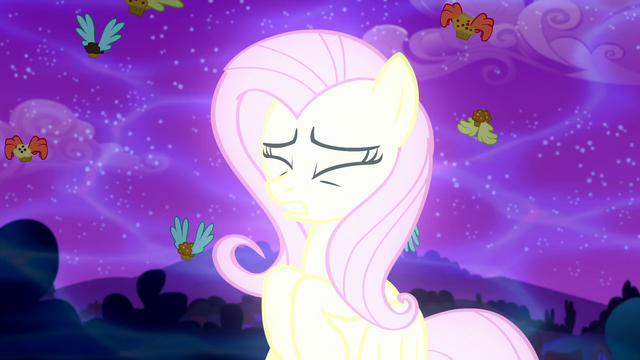 File:Fluttershy transforming S5E13.png