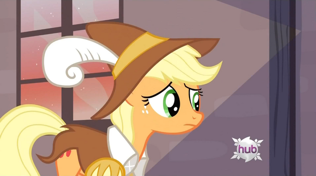 File:Concerned Applejack S2E11.png