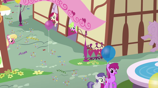 File:Daisy, Lily, and Rose in Ponyville S4E12.png