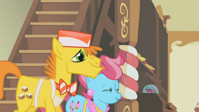 File:Mr. and Mrs. Cake leaving S1E4.png