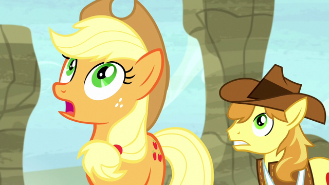 File:Applejack in shock S5E6.png