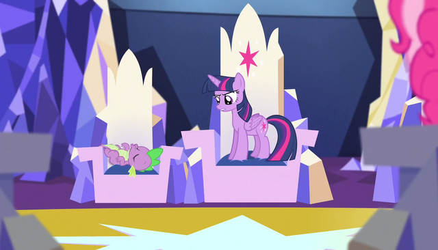 File:Twilight sits in her throne S5E1.png