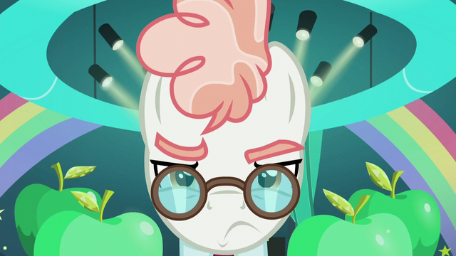 File:Svengallop annoyed S5E24.png