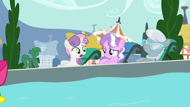 File:Sweetie Belle "why is this party cooler" S4E15.png