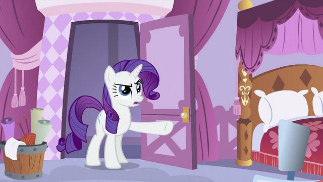 File:Rarity pointing S2E23.png