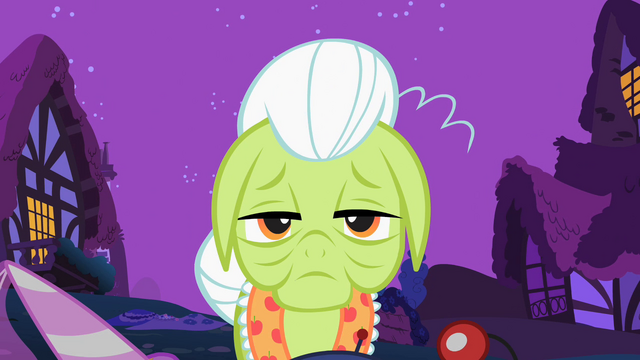 File:Granny Smith taking care of foals S2E04.png