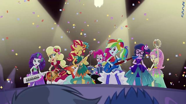 File:The Rainbooms showered with confetti EG4.png