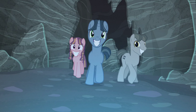 File:Creepy ponies walking S5E1.png