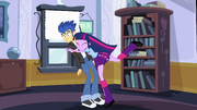 Twilight hugging Flash EG.png