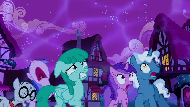 File:Ponies frightened by the Tantabus S5E13.png