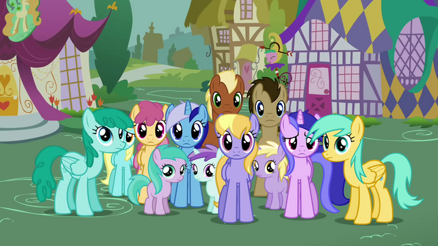 File:Everypony else S02E20.png
