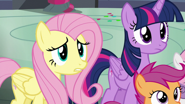 File:Fluttershy worried S6E7.png