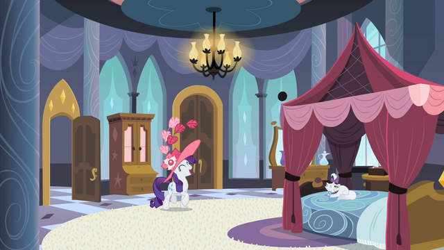 File:Rarity laughing S02E09.png