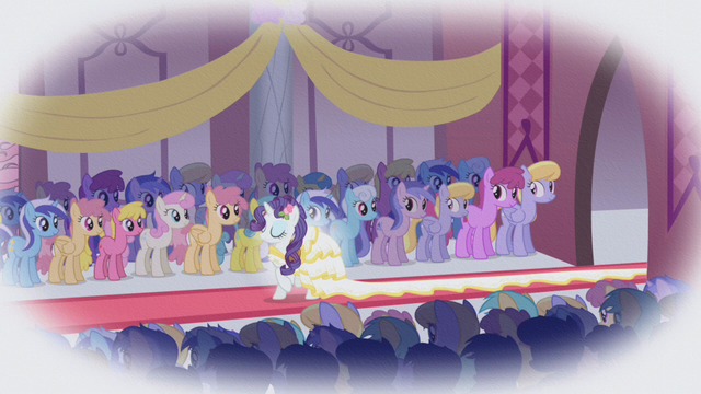 File:Rarity wedding S01E03.png