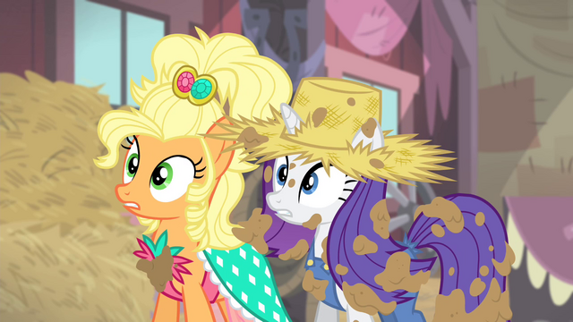 File:Rarity and Applejack surprised S4E13.png