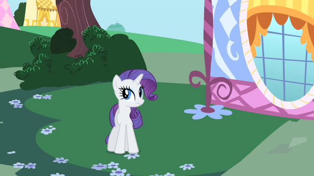 File:Rarity concealing box S1E25.png