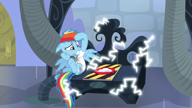 File:Lightning hits the button S5E5.png