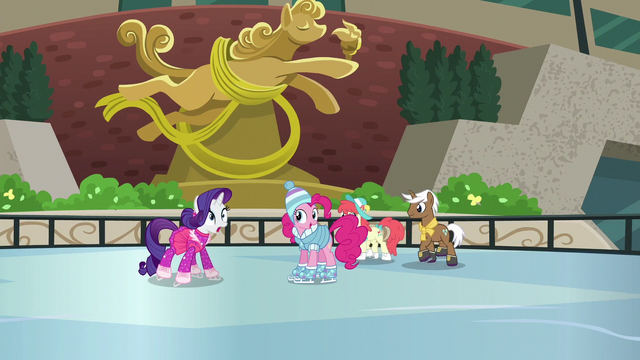 File:Rarity shocked S6E3.png